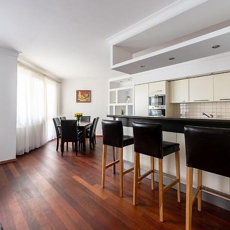 Bukowinska 12 Prywatne Mieszkanie 80M2 Z Dwiema Sypialniami I Balkonem 2X Bezplatne Miejsca Parkingowe Samodzielne Zameldowanie! Private Garage! Self Check-In System! Varşova Dış mekan fotoğraf