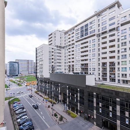 Bukowinska 12 Prywatne Mieszkanie 80M2 Z Dwiema Sypialniami I Balkonem 2X Bezplatne Miejsca Parkingowe Samodzielne Zameldowanie! Private Garage! Self Check-In System! Varşova Dış mekan fotoğraf