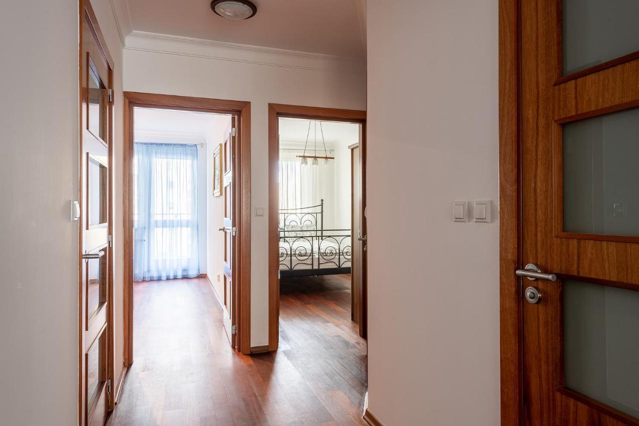 Bukowinska 12 Prywatne Mieszkanie 80M2 Z Dwiema Sypialniami I Balkonem 2X Bezplatne Miejsca Parkingowe Samodzielne Zameldowanie! Private Garage! Self Check-In System! Varşova Dış mekan fotoğraf