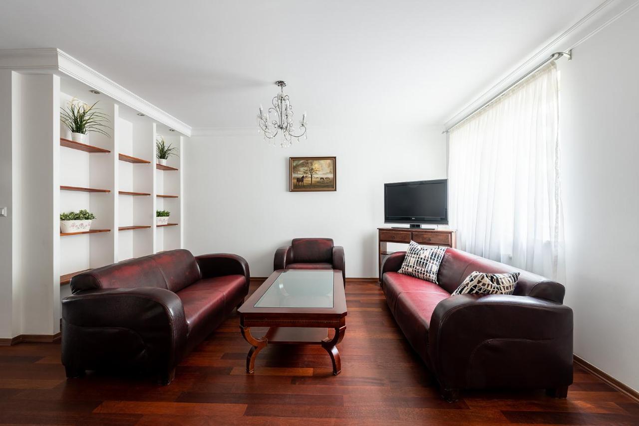 Bukowinska 12 Prywatne Mieszkanie 80M2 Z Dwiema Sypialniami I Balkonem 2X Bezplatne Miejsca Parkingowe Samodzielne Zameldowanie! Private Garage! Self Check-In System! Varşova Dış mekan fotoğraf