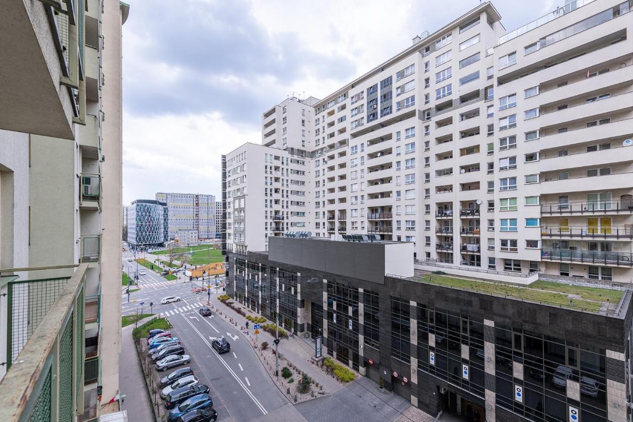 Bukowinska 12 Prywatne Mieszkanie 80M2 Z Dwiema Sypialniami I Balkonem 2X Bezplatne Miejsca Parkingowe Samodzielne Zameldowanie! Private Garage! Self Check-In System! Varşova Dış mekan fotoğraf